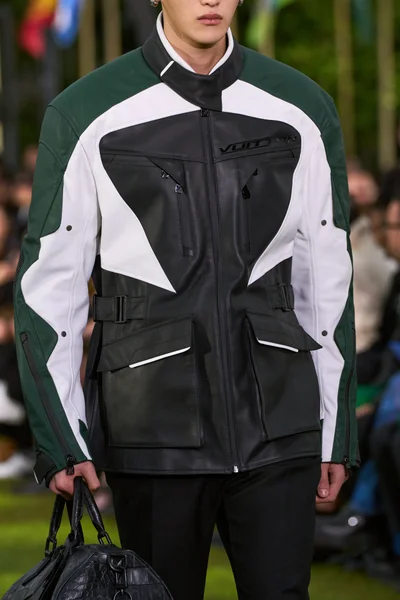 Look 216